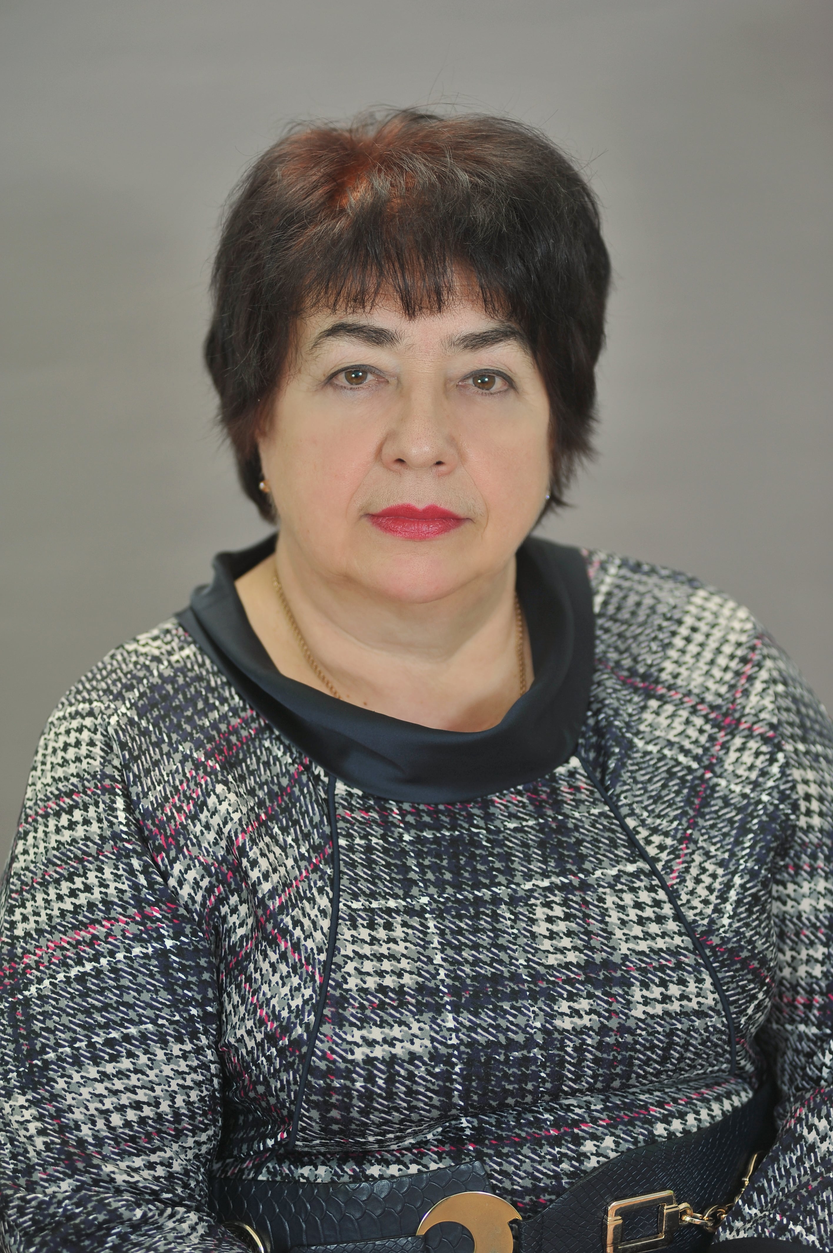 Суслова Елена Николаевна.